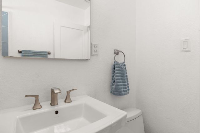 2000 Willow Ave, West Sacramento, CA 95691