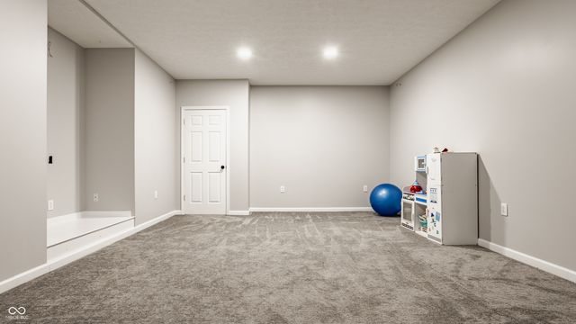 9644 Woodlands Drive, Fishers, IN 46037