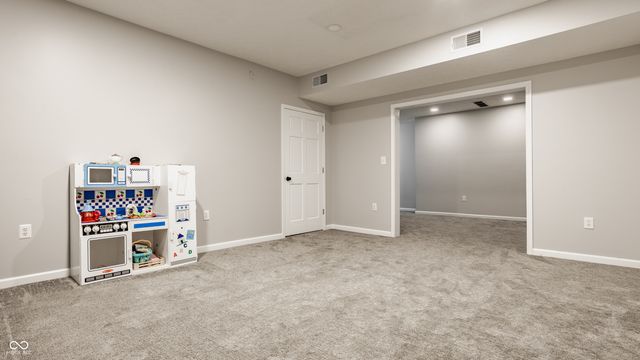 9644 Woodlands Drive, Fishers, IN 46037