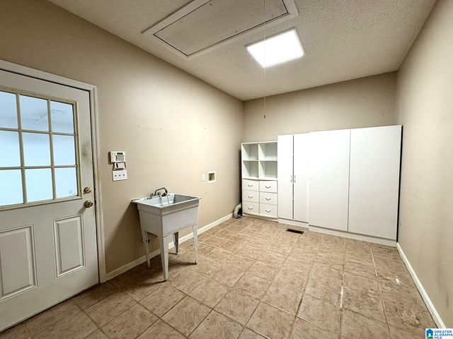 142 JEANIE LANE, Pell City, AL 35128