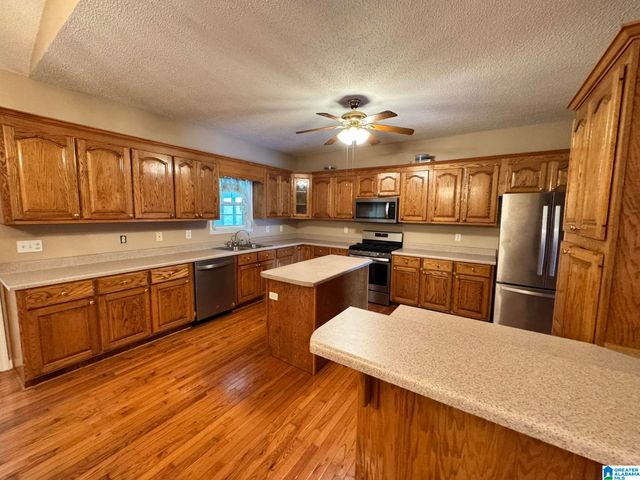 142 JEANIE LANE, Pell City, AL 35128