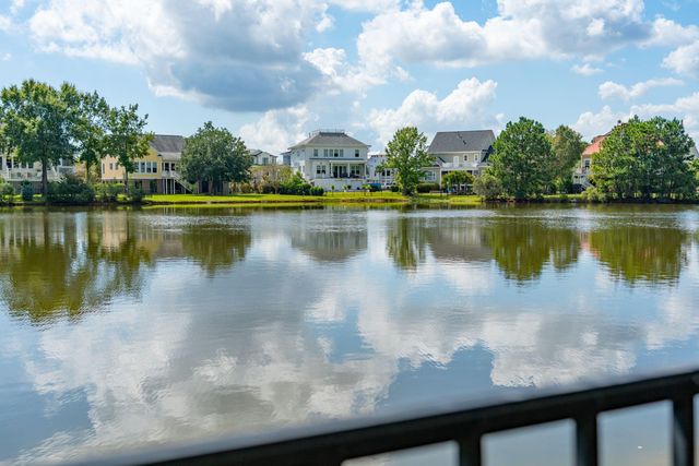 1524 Rivertowne Country Club Drive, Mount Pleasant, SC 29466