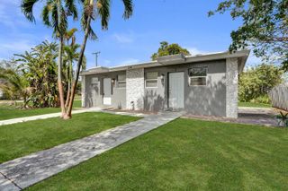 2261 NW 2nd Street, Pompano Beach, FL 33069