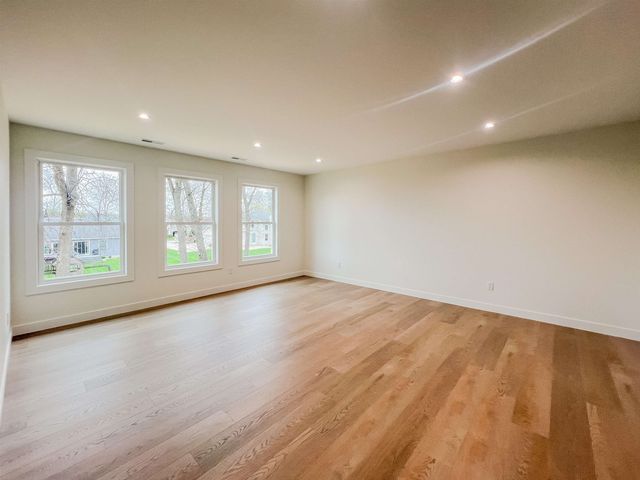 54810 Northbridge West Court, Osceola, IN 46561