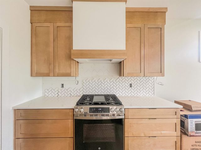 54810 Northbridge West Court, Osceola, IN 46561