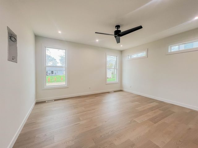 54810 Northbridge West Court, Osceola, IN 46561