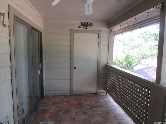 12446 Starcrest Dr Apt 108, San Antonio, TX 78216