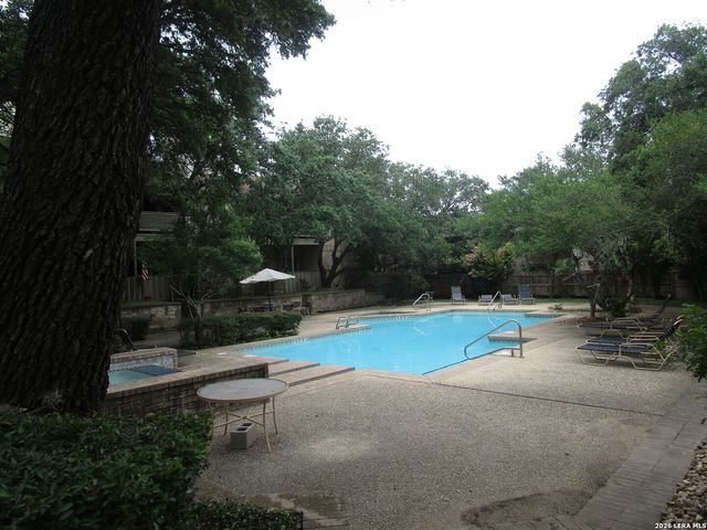 12446 Starcrest Dr Apt 108, San Antonio, TX 78216
