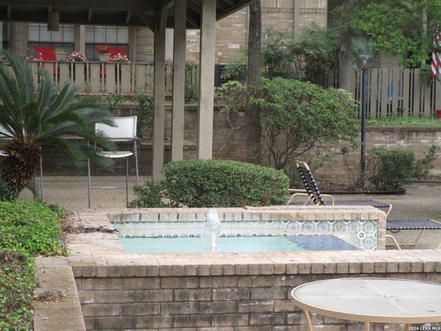 12446 Starcrest Dr Apt 108, San Antonio, TX 78216