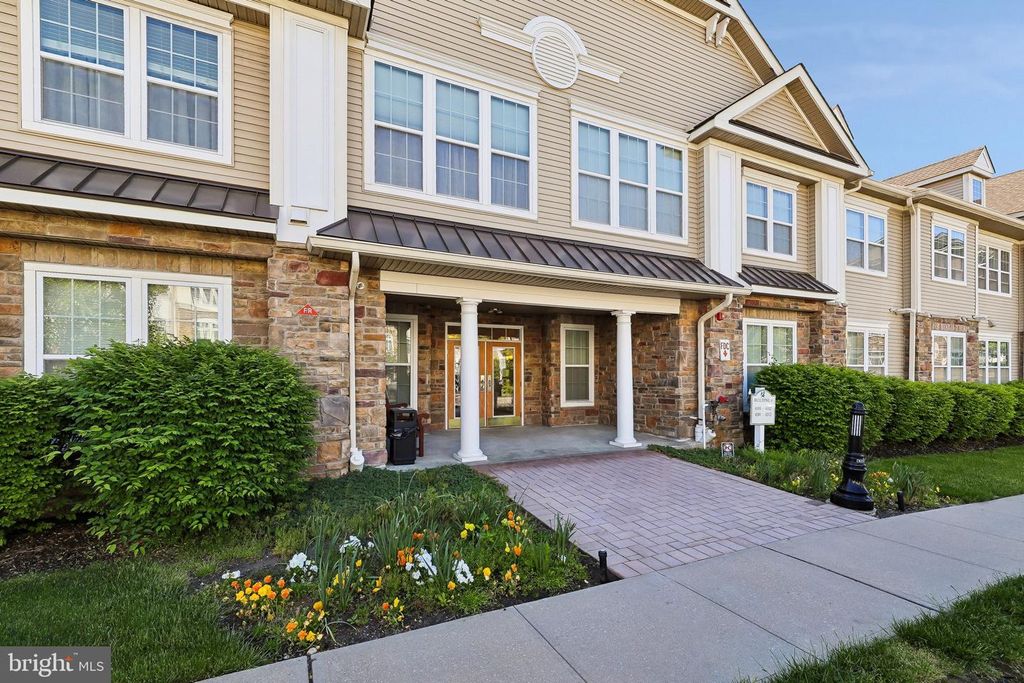 4210 CEDAR VILLAGE BLVD, East Brunswick, NJ 08816