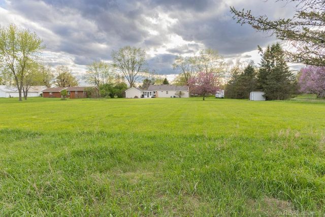 8440 Bridge Lake Road, Springfield Twp, MI 48348