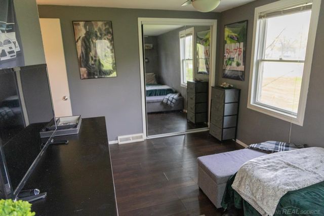 8440 Bridge Lake Road, Springfield Twp, MI 48348