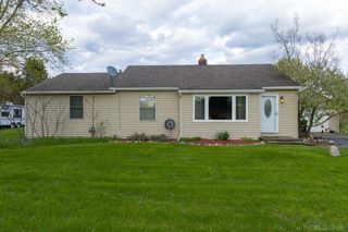 8440 Bridge Lake Road, Springfield Twp, MI 48348