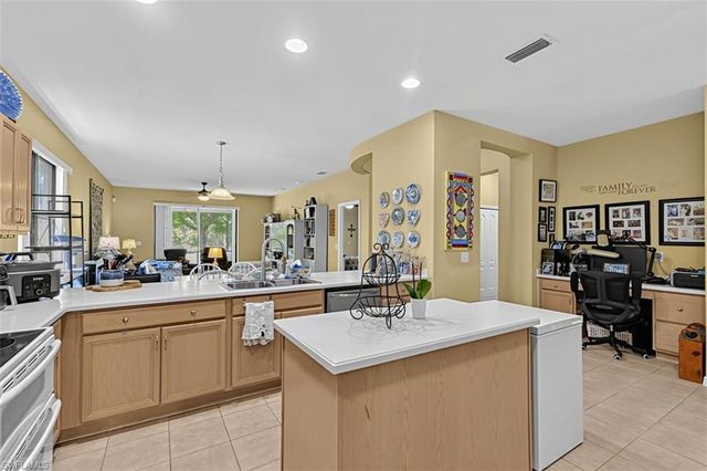 12065 Country Day CIR, Fort Myers, FL 33913