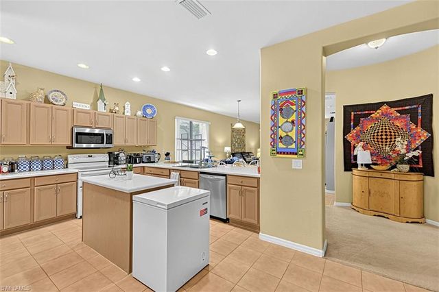 12065 Country Day CIR, Fort Myers, FL 33913