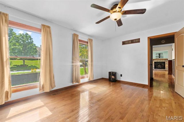 2 Pear Tree Court, St Peters, MO 63376