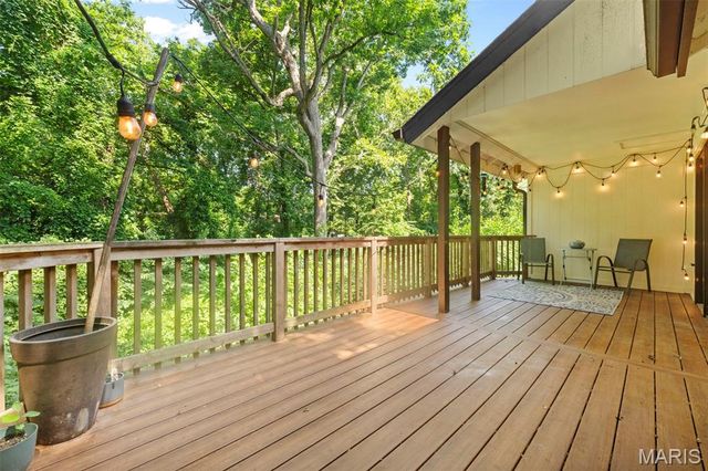 2 Pear Tree Court, St Peters, MO 63376