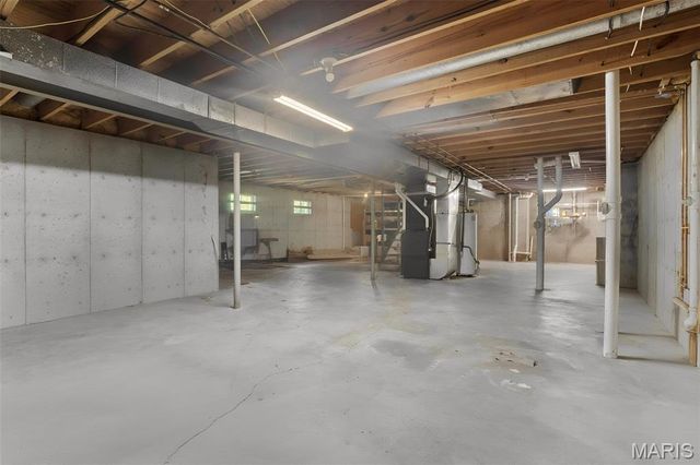 2 Pear Tree Court, St Peters, MO 63376