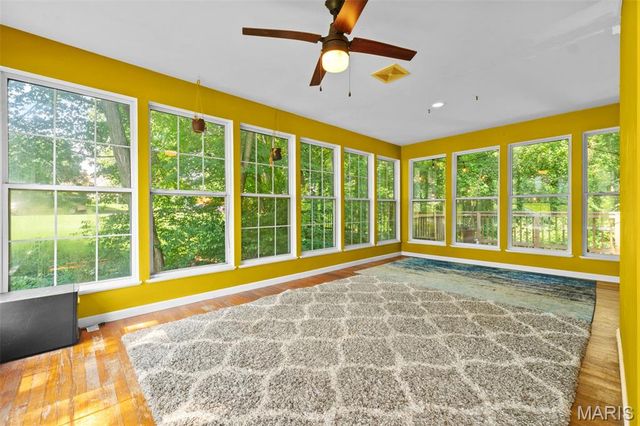 2 Pear Tree Court, St Peters, MO 63376