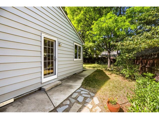 3400 E Nielsen Ln, Denver, CO 80210