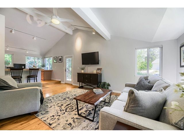 3400 E Nielsen Ln, Denver, CO 80210