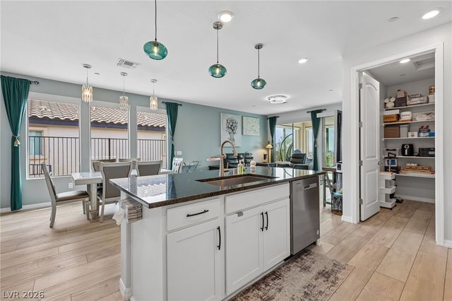 60 Stone Bluff Lane, Henderson, NV 89011