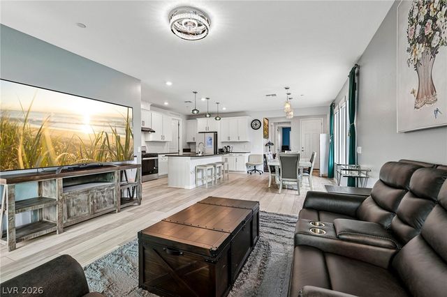 60 Stone Bluff Lane, Henderson, NV 89011