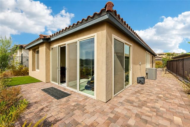 60 Stone Bluff Lane, Henderson, NV 89011