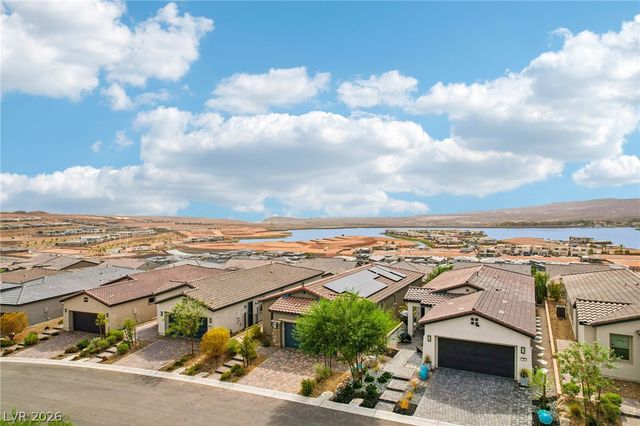 60 Stone Bluff Lane, Henderson, NV 89011