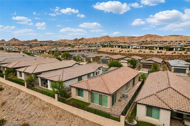 60 Stone Bluff Lane, Henderson, NV 89011