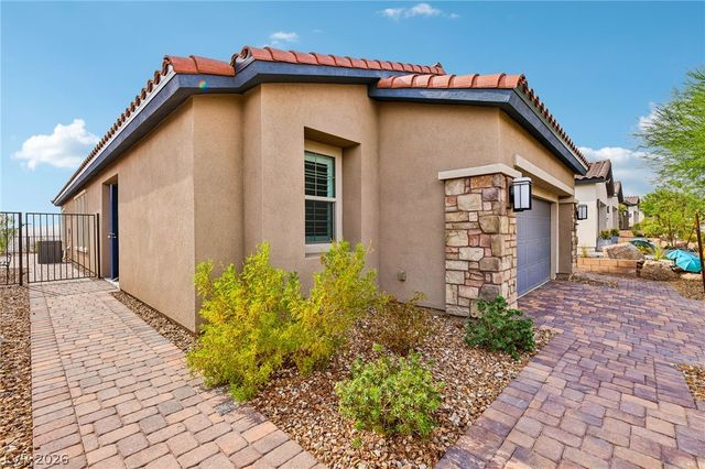60 Stone Bluff Lane, Henderson, NV 89011