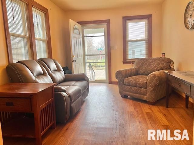 2102 W 17TH Street, Davenport, IA 52804