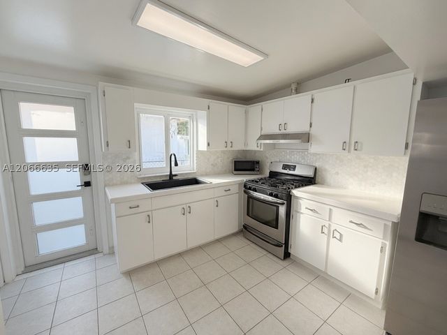 5911 SW 6th St 2, Miami, FL 33144