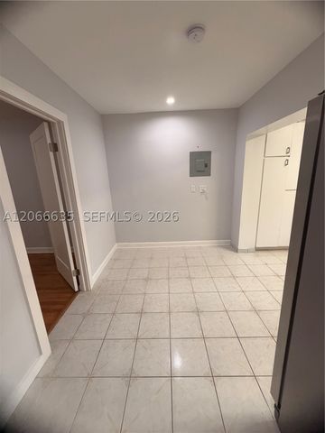 5911 SW 6th St 2, Miami, FL 33144