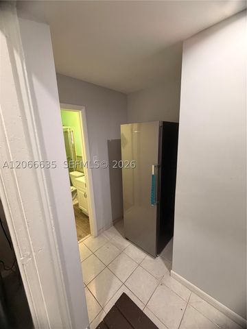 5911 SW 6th St 2, Miami, FL 33144