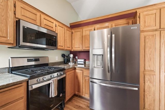 6007 Nathan Blvd, Rockford, MN 55373