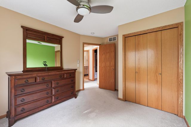 6007 Nathan Blvd, Rockford, MN 55373