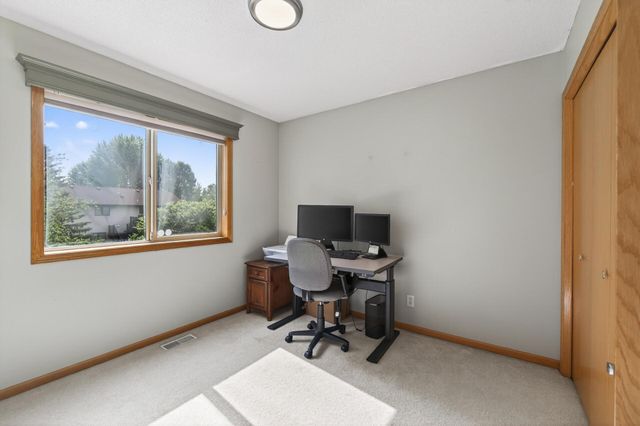 6007 Nathan Blvd, Rockford, MN 55373