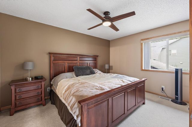 6007 Nathan Blvd, Rockford, MN 55373