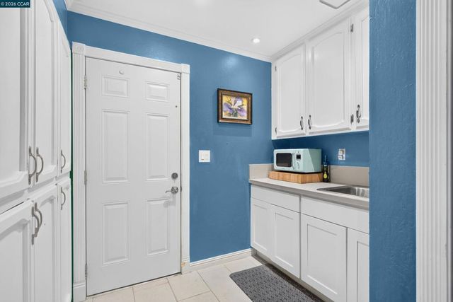 423 Duperu Dr, Crockett, CA 94525