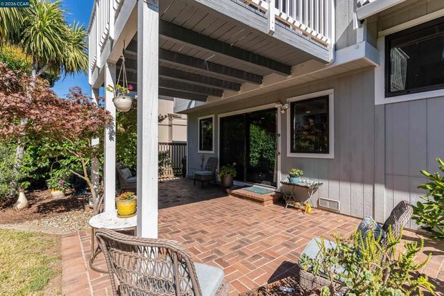 423 Duperu Dr, Crockett, CA 94525