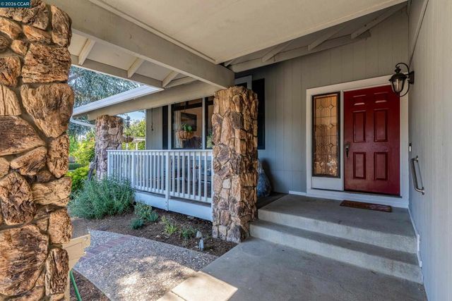 423 Duperu Dr, Crockett, CA 94525