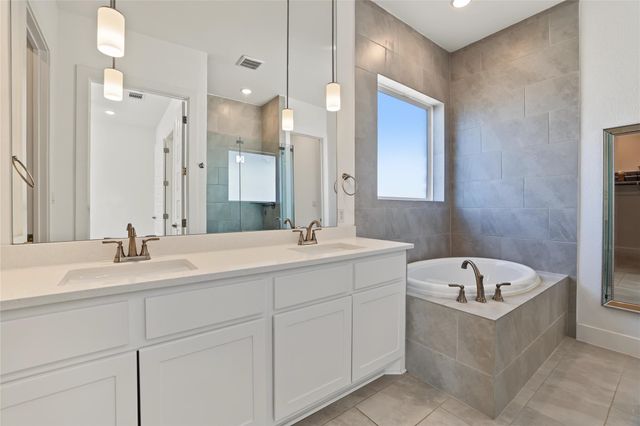 1304 Kneehigh LN, Georgetown, TX 78633