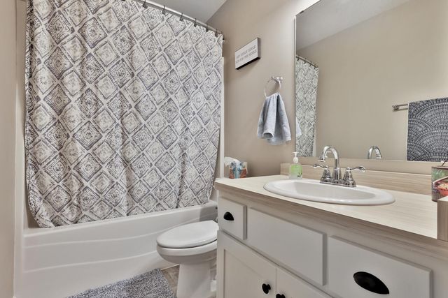 43 Robinson Drive, Circle Pines, MN 55014