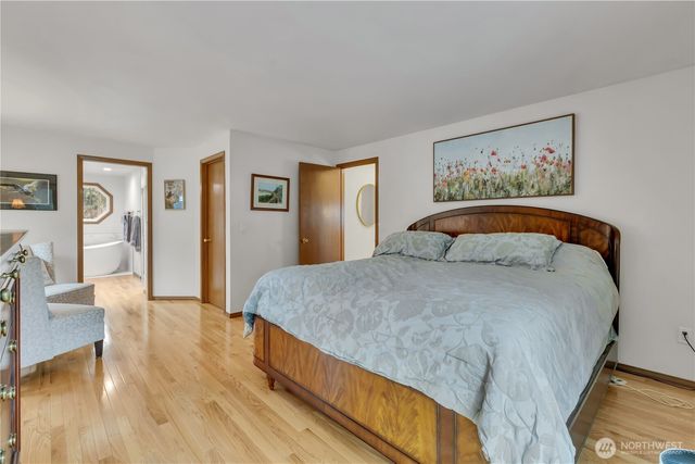 28203 193rd Avenue SE, Kent, WA 98042