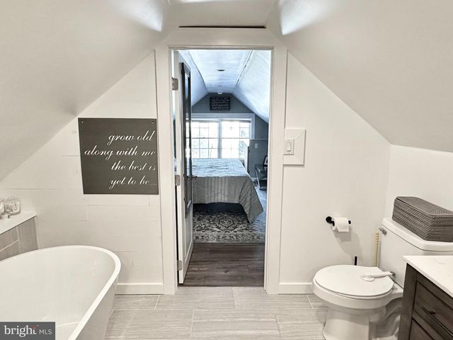 135 E WAYNE TER, Collingswood, NJ 08108