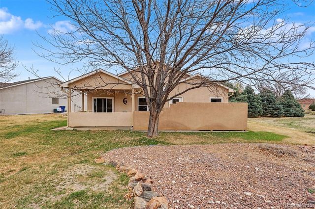 250 E Poppy Lane, Pueblo, CO 81007