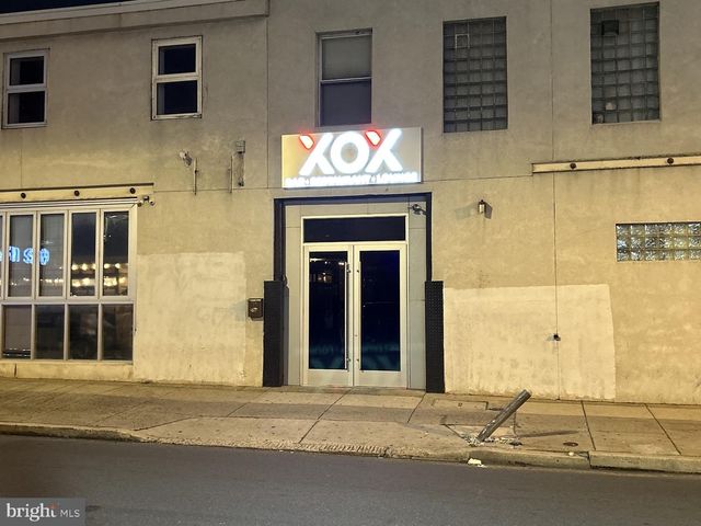 212-18 N 11TH ST, Philadelphia, PA 19107