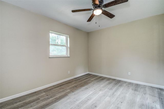 11700 VALLEY ROAD, Dade City, FL 33525