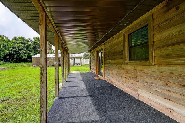 11700 VALLEY ROAD, Dade City, FL 33525